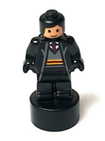 90398pb029 - Gryffindor Student Statuette / Trophy #3, Black Hair