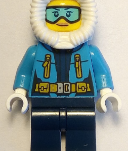 cty0926 - Arctic Explorer Female - Fur-Lined Hood, Light Blue Ski Goggles