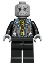 sh827 - Ebony Maw - Light Bluish Gray Head