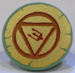 59231pb03 - Minifigure, Shield Circular Flat Face with Dark Orange and Dark Red Circle, Triangle, and Trident on Gold Background Pattern
