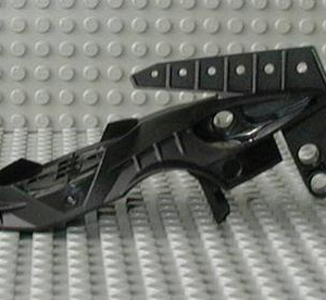 50912 - Bionicle Visorak Head with 7 Pin Holes and Axle Hole (Oohnorak)