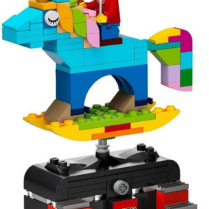 6427893-1 - Bricktober Set 3/4 - Fantasy Adventure Ride (2022 Toys "R" Us Exclusive) {Asian and Canadian Release}